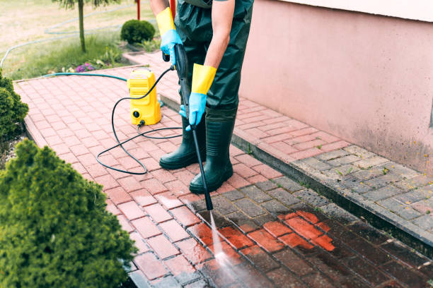 Pressure Washing Contractors in Graceville, FL
